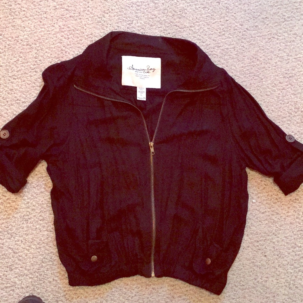 Black short sleeve jacket